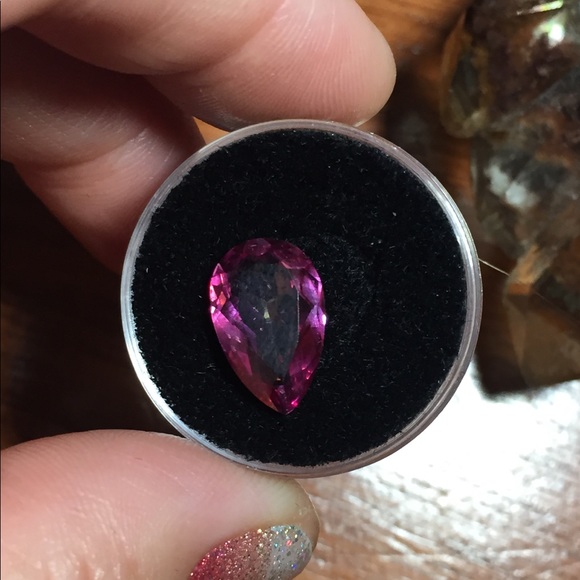 Pink tourmaline - Picture 7 of 9